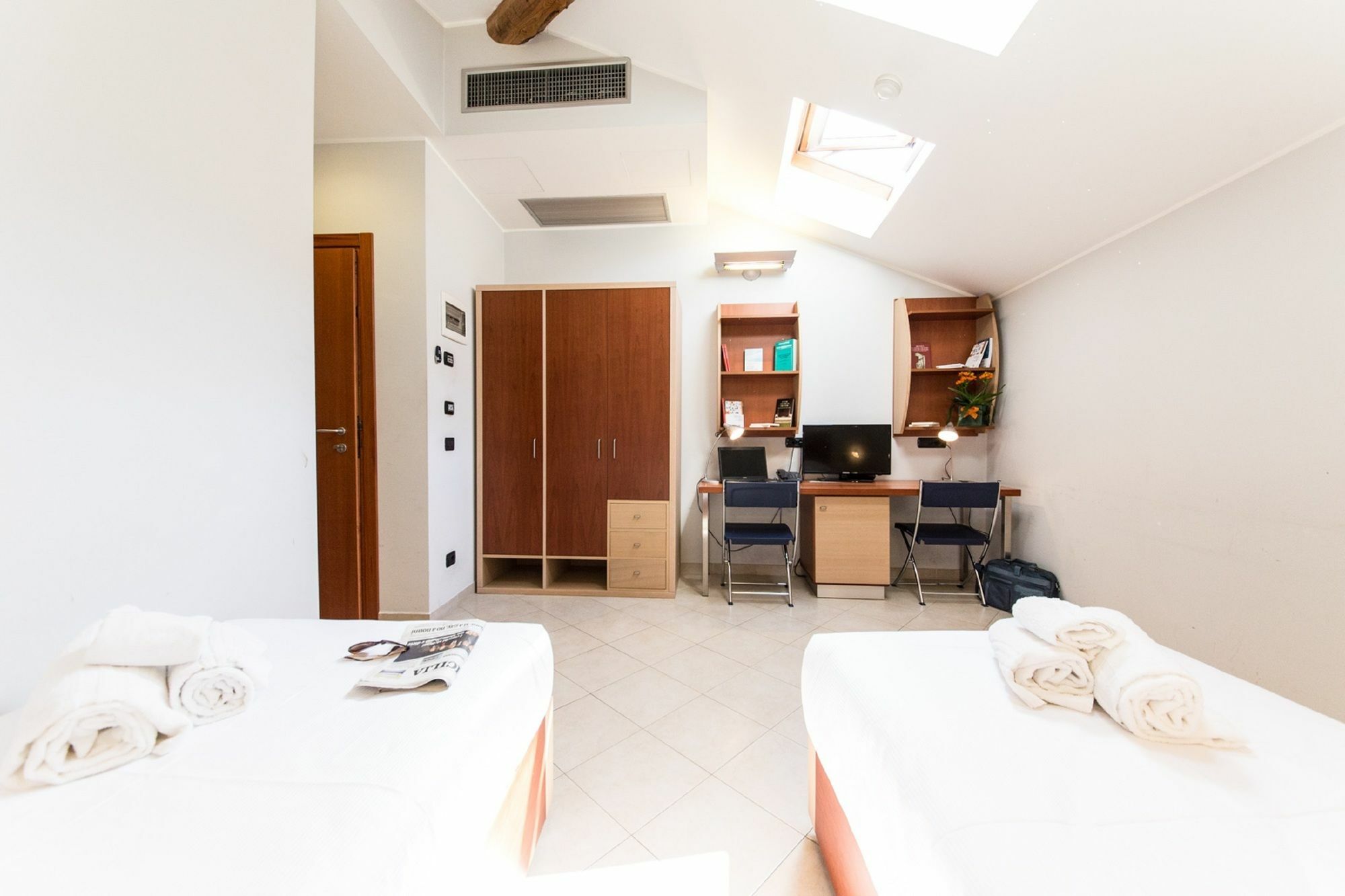 Camplus Guest Catania-Fontanarossai nemzetközi repülőtér Kültér fotó